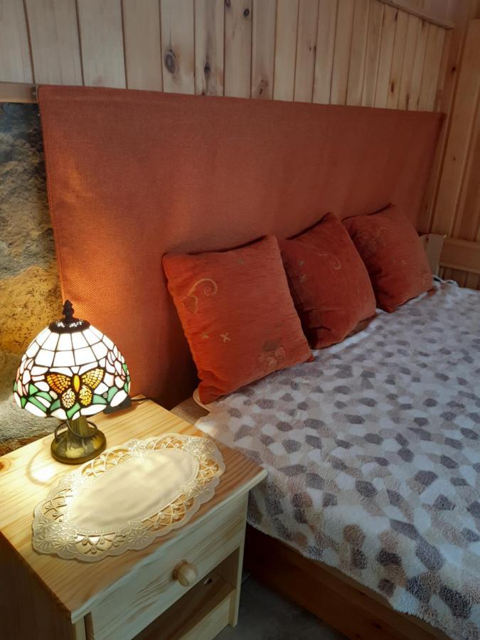 Matyas Apartman Tard Buitenkant foto